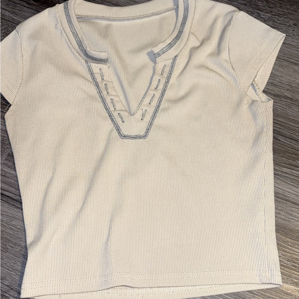 Amazon Cream Short Sleeve Tee